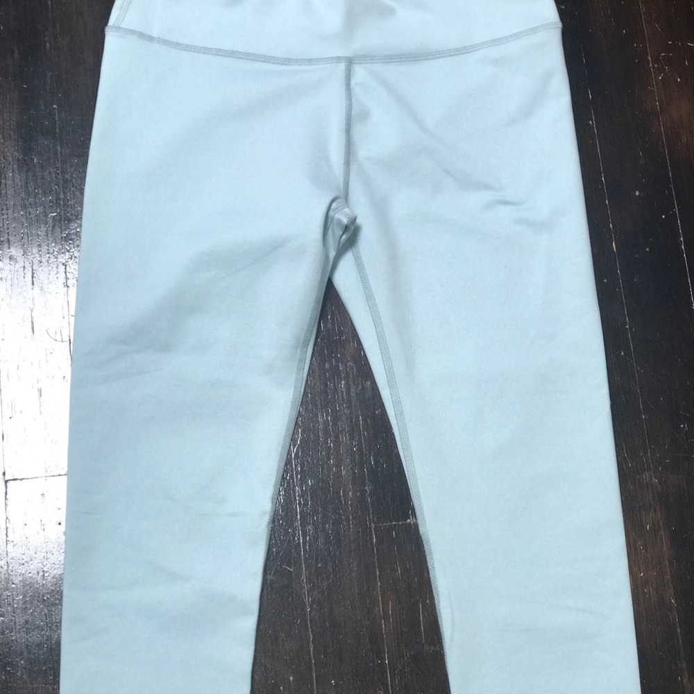 Fabletics leggings - Picture 2 of 5